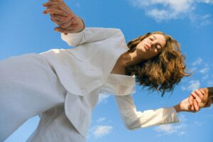 Baggy Clothes Are Back: The Comeback of Comfort and Style – Part 1